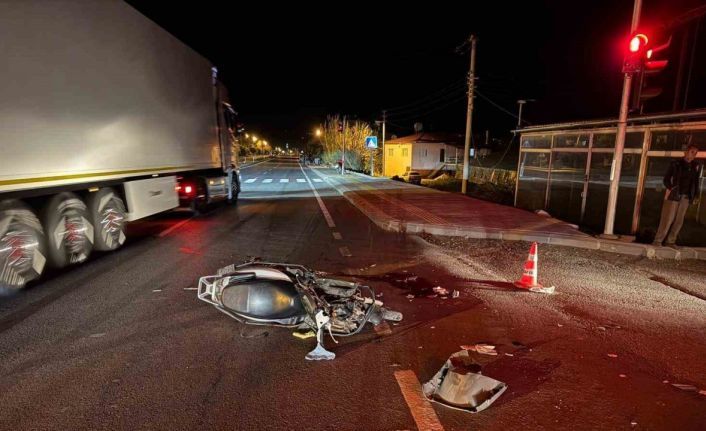 Mersin’de kamyonet ile motosiklet çarpıştı: 1 ölü