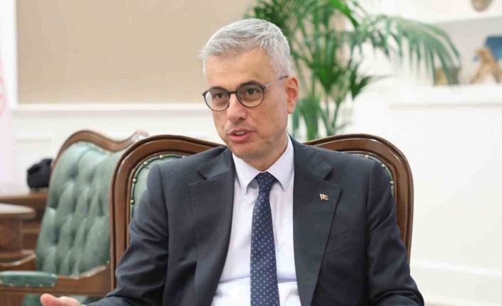 Sağlık Bakanı Memişoğlu, Sigarayı Bırakma Günü’nde Doğa ve sigarayı bıraktırdığı dedesiyle bir araya geldi