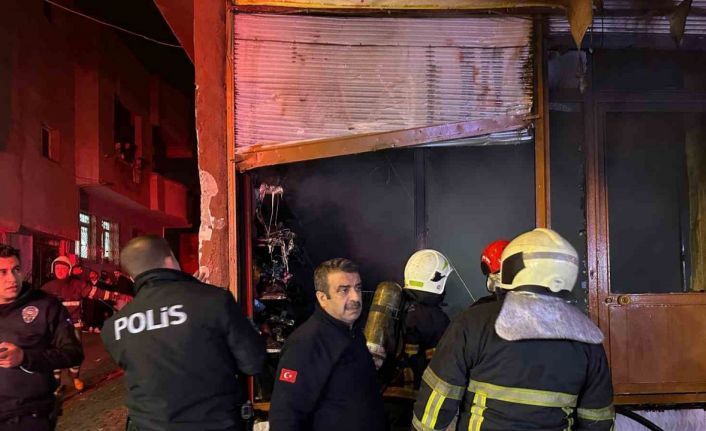 Şanlıurfa’da iş yeri yangını