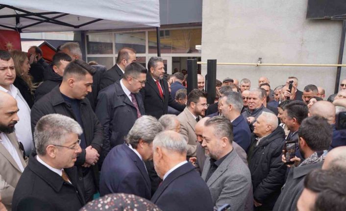 AK Parti Kayseri’de bayramlaştı