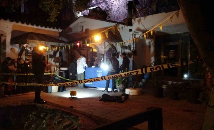 Antalya’da 21 Yaşındaki genç 30 metre yükseklikten beton zemine düşerek hayatını kaybetti