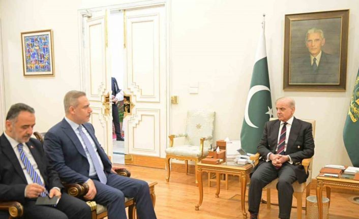 Bakan Fidan, Pakistan Başbakanı Şerif tarafından kabul edildi