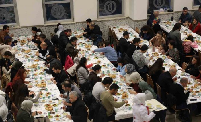 BARÜ ailesi geleneksel iftar programında buluştu