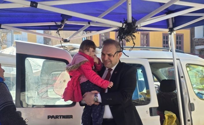 Başkan Dilsiz esnaf ve vatandaşlarla buluştu