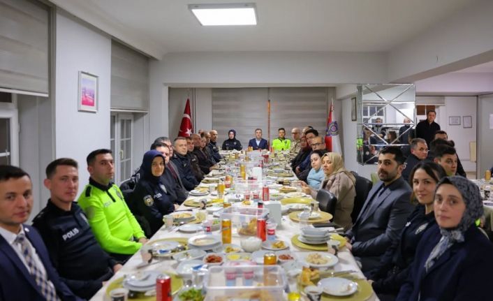 Bayburt Valisi Eldivan, emniyet personeliyle iftar programında buluştu