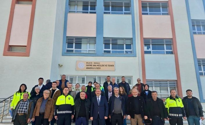 Bilecik’te servis şoförlerine trafik eğitimi