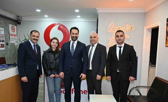 Demirci’de 5 bin kişilik iftar sofrası kuruldu