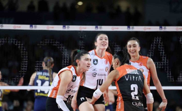 Eczacıbaşı Dynavit, Kupa Voley’de adını finale yazdırdı