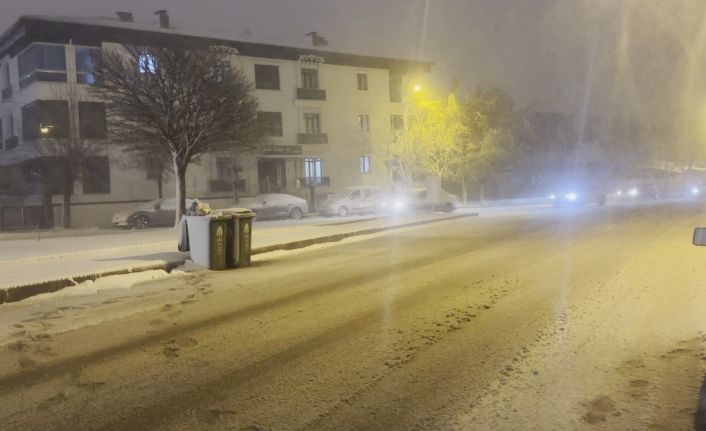 Erzincan’da kar yağışı