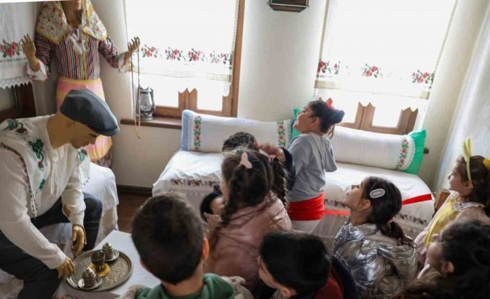 Gündüz Bakımevi öğrencileri Aydın’ın tarih yolculuğuna çıktı