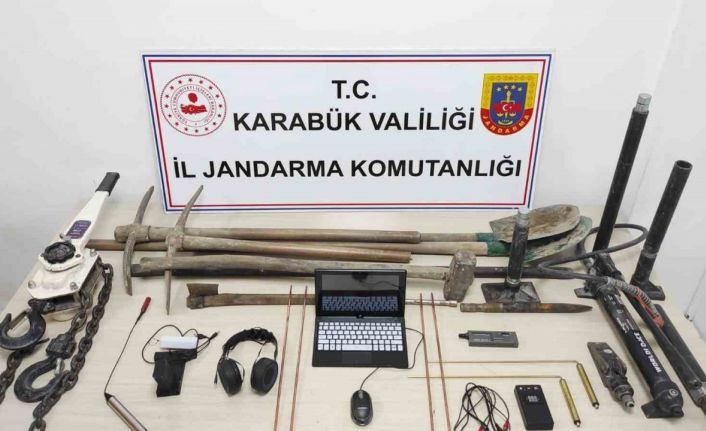 Karabük’te jandarmadan kaçak kazı ve uyuşturucu operasyonu