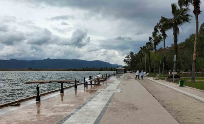 Sakin Şehir Köyceğiz, eski günlerini arattı