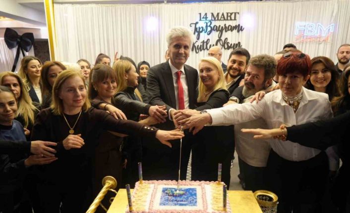 Samsun’da sağlık çalışanları Tıp Bayramı’nı kutladı ardından iftarda buluştu