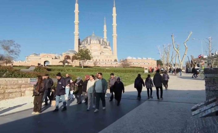 Selimiye yeniden açıldı, Edirne ziyaretçi akınına uğradı