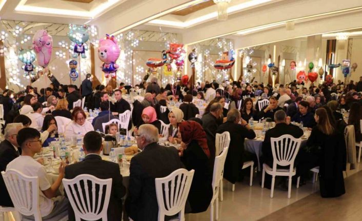 Sivas’ta yetim çocuklar iftar sofrasında buluştu