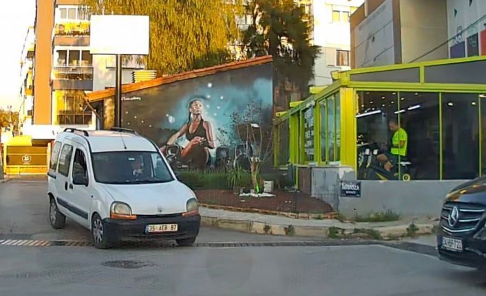 Ters yöne giren sürücünün kural ihlali araç kamerasına yansıdı