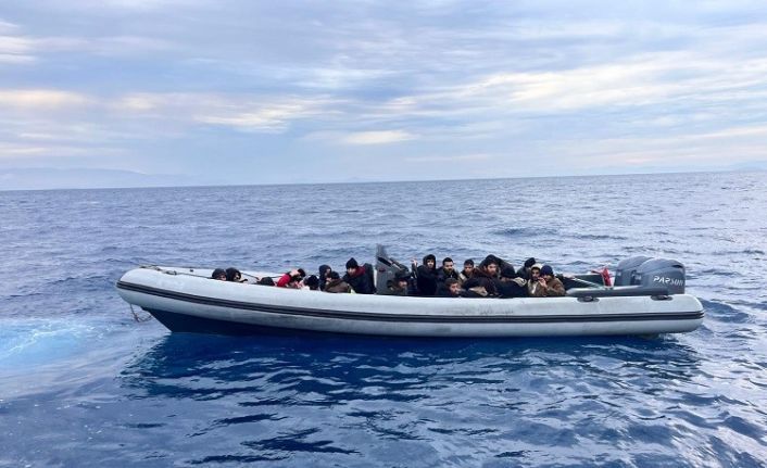 Aydın açıklarında göçmen operasyonu