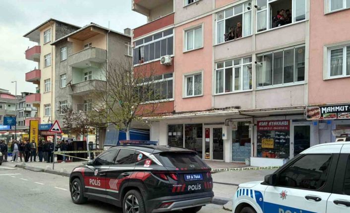 Balkondan pompalı tüfekle husumetlisini vurdu