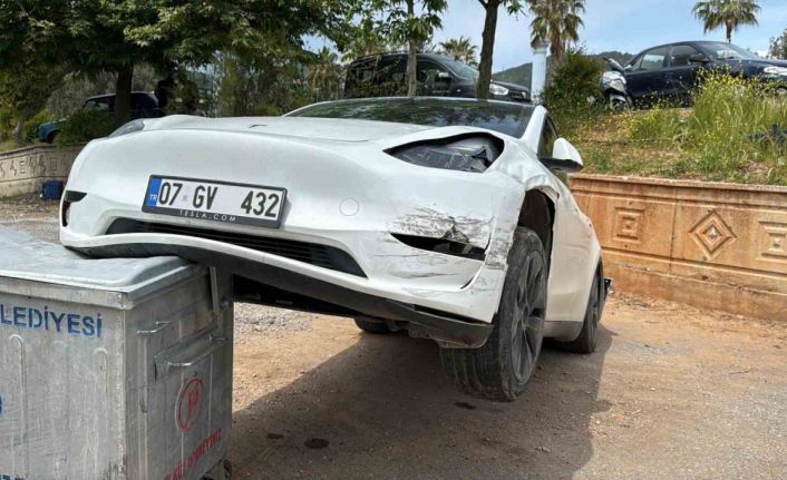 Gazipaşa’da trafik kazası: 3 yaralı