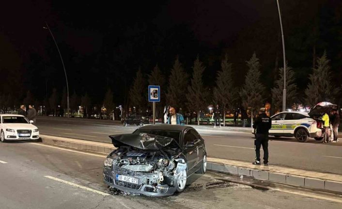 Kayseri’de iki otomobil çarpıştı: 1 yaralı