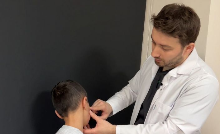 Malazgirt’te ağır yaralanan çocuk mikrocerrahiyle sağlığına kavuştu