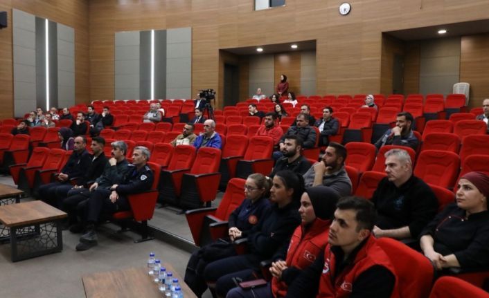 Melikgazi personeli yangınlara karşı bilgilendirildi