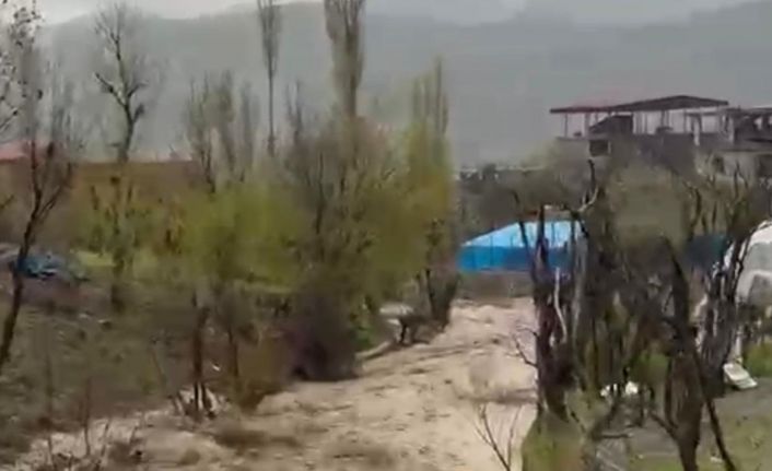 Şırnak’ta sel felaketinde silahla uyarı yapıldı