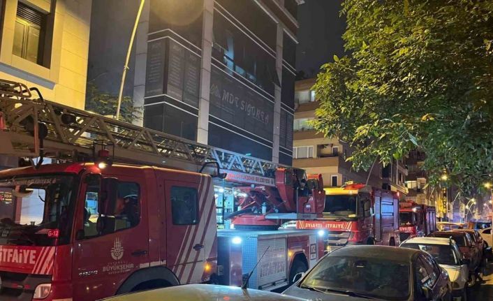 Bahçelievler’de 6 katlı apart otelde yangın
