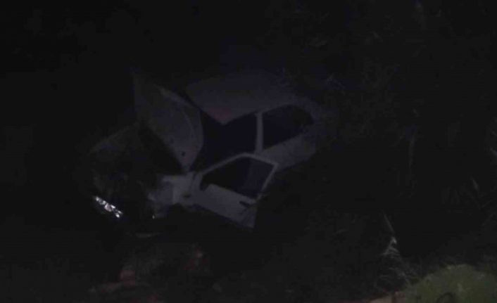 Şanlıurfa’da otomobil tahliye kanalına devrildi: 3 yaralı